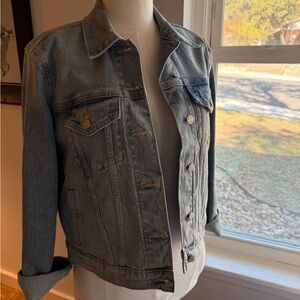 Classic Women’s Gap Denim Jacket